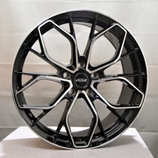 VENUE ROCKER BLK/POL (musta/kiiltävä) 20"x9" 5x120 ET35 KR72,6 (Sopii mm: BMW)